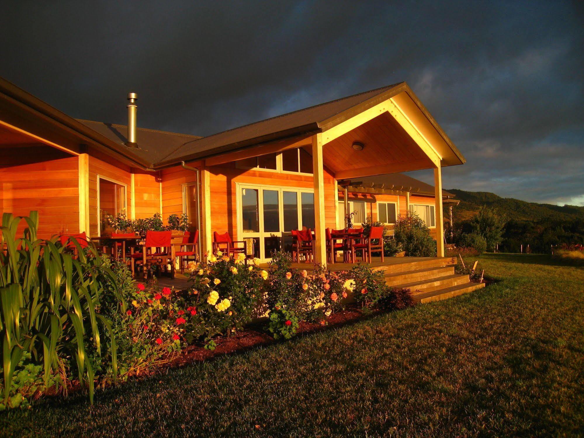 Kaimai Country Lodge Katikati Exterior photo